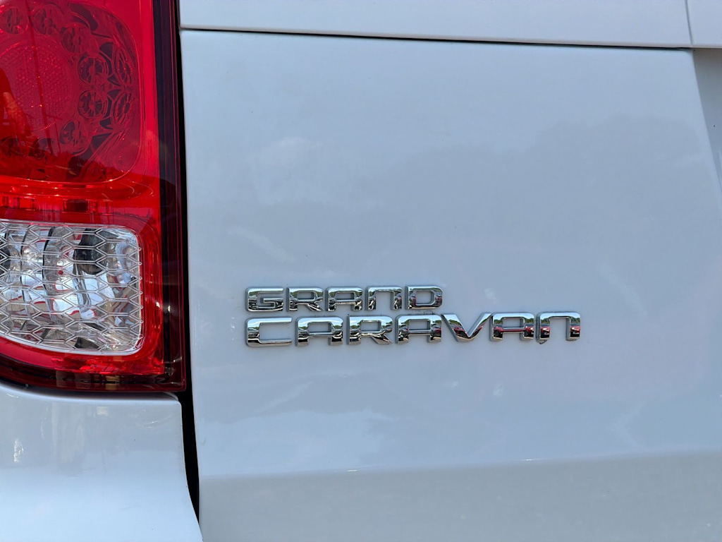 Thumbnail: 2019 Dodge Grand Caravan - 6