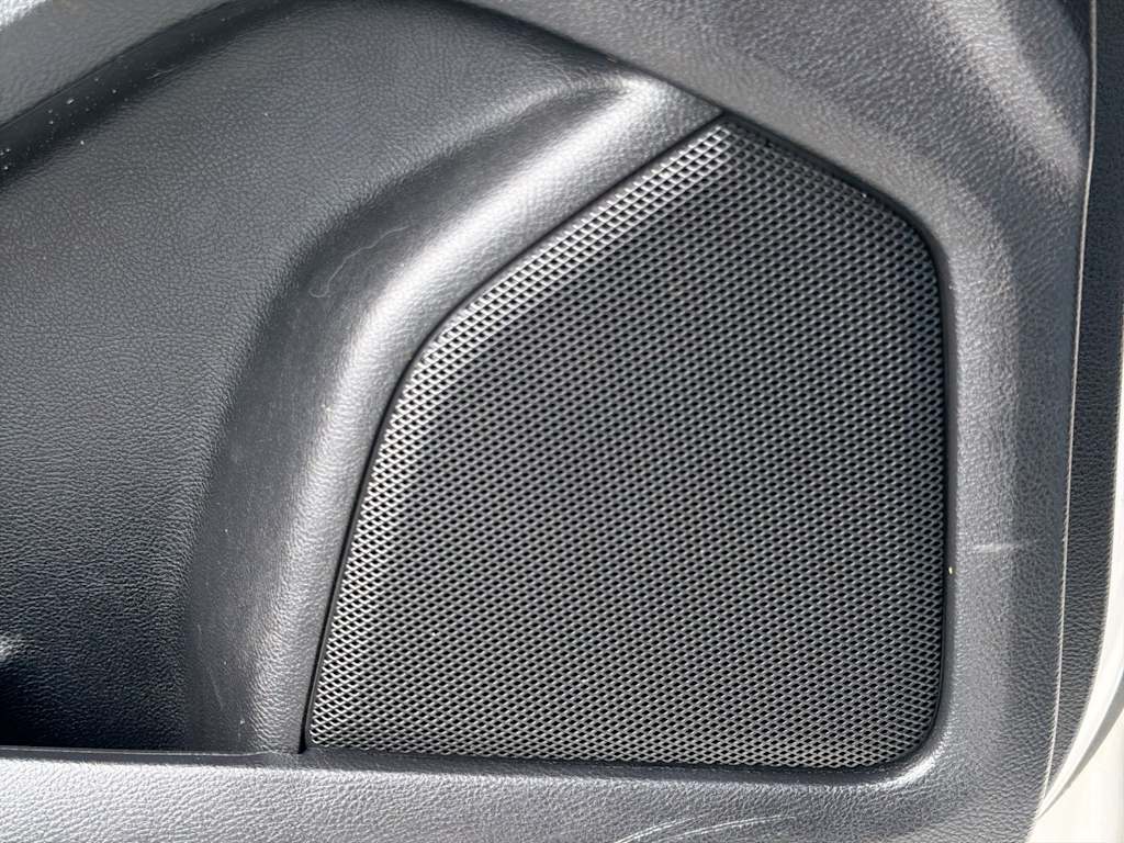 Thumbnail: 2016 Ford Edge - 38