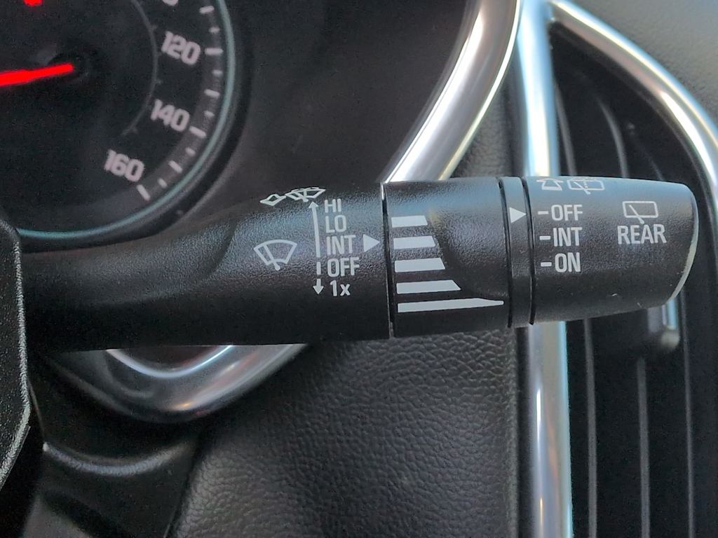 Thumbnail: 2019 Chevrolet Equinox - 32