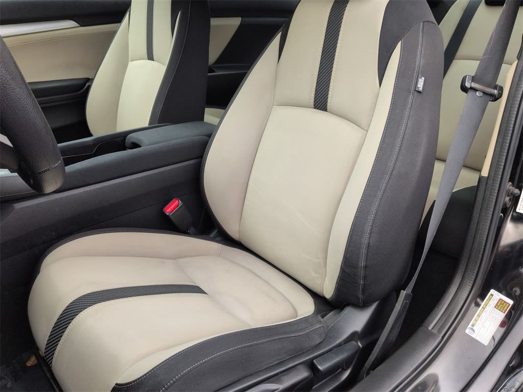 Thumbnail: 2016 Honda Civic - 10