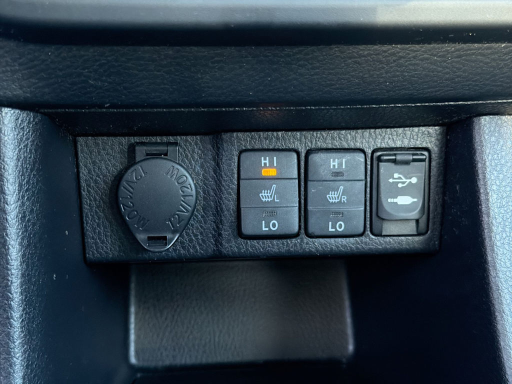 Thumbnail: 2015 Toyota Corolla - 37