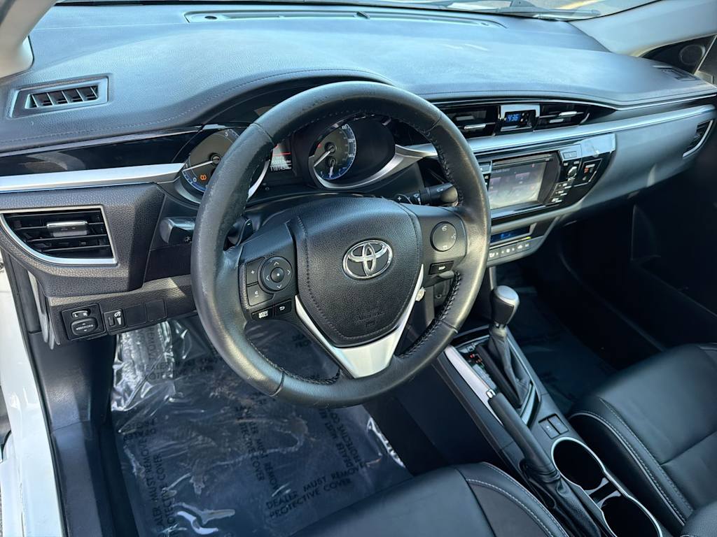 Thumbnail: 2015 Toyota Corolla - 2