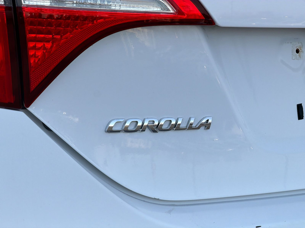 Thumbnail: 2015 Toyota Corolla - 27