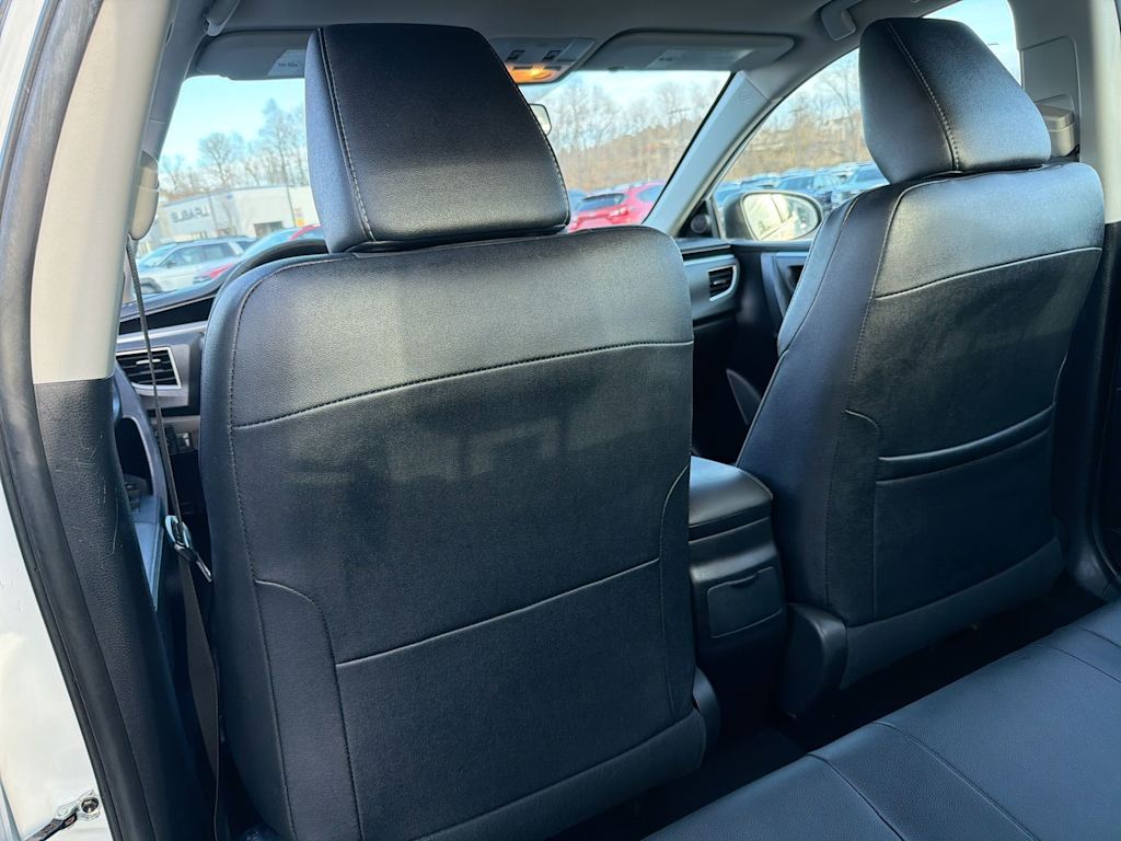 Thumbnail: 2015 Toyota Corolla - 11