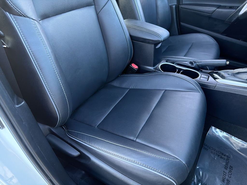 Thumbnail: 2015 Toyota Corolla - 31