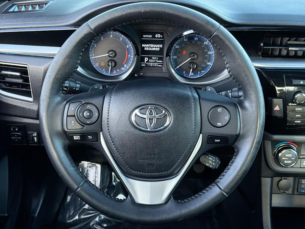 Thumbnail: 2015 Toyota Corolla - 13