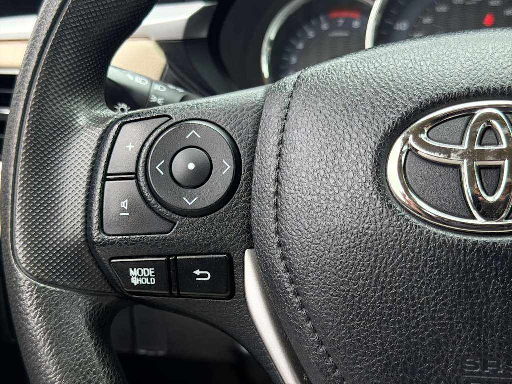 Thumbnail: 2015 Toyota Corolla - 29