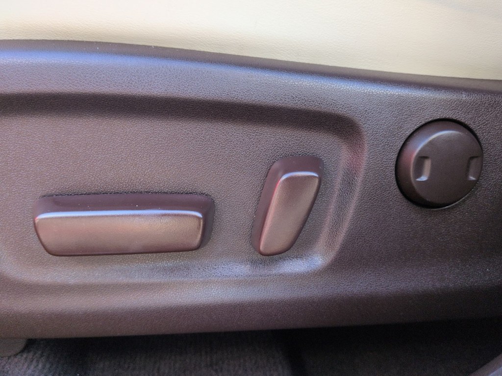 Thumbnail: 2020 Lexus RX - 27