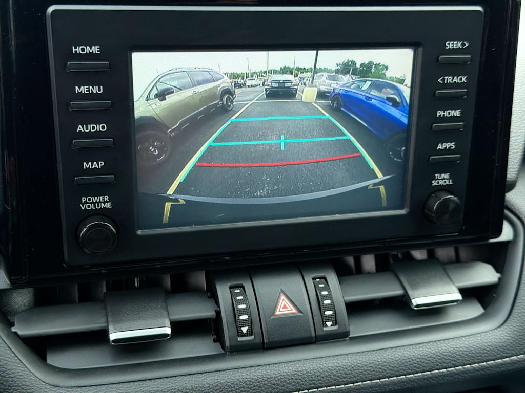 Thumbnail: 2019 Toyota RAV4 - 33