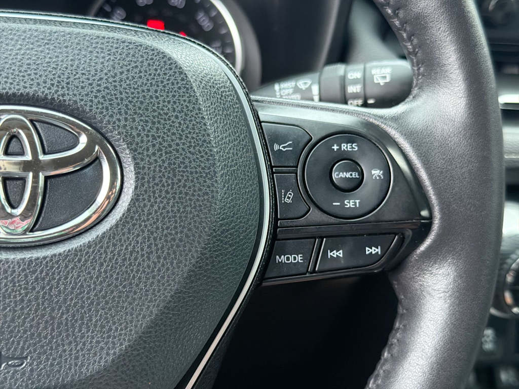 Thumbnail: 2019 Toyota RAV4 - 30