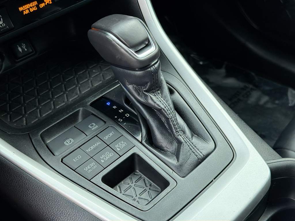Thumbnail: 2019 Toyota RAV4 - 36
