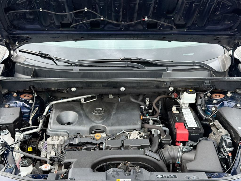 Thumbnail: 2019 Toyota RAV4 - 8