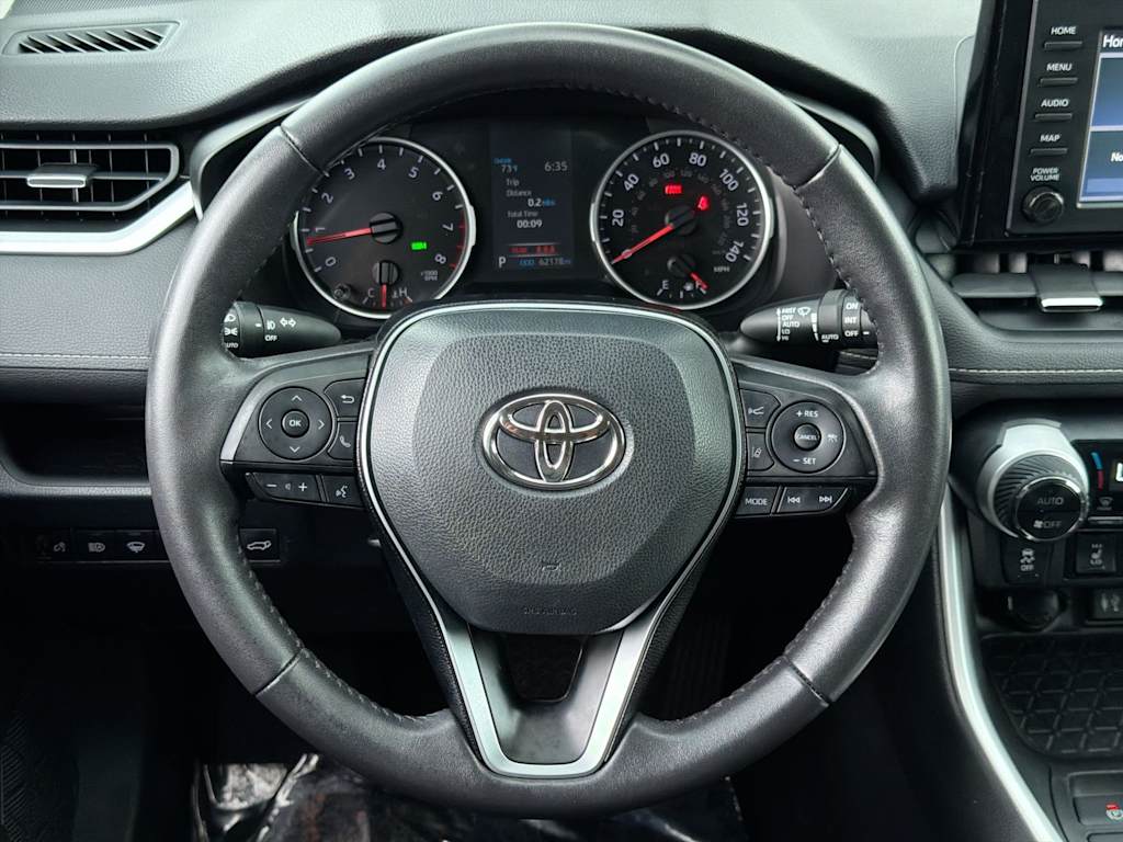 Thumbnail: 2019 Toyota RAV4 - 13