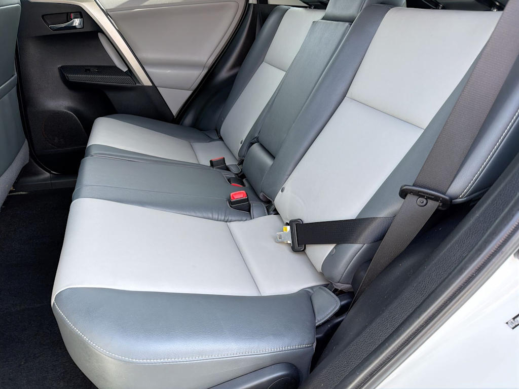 Thumbnail: 2013 Toyota RAV4 - 12