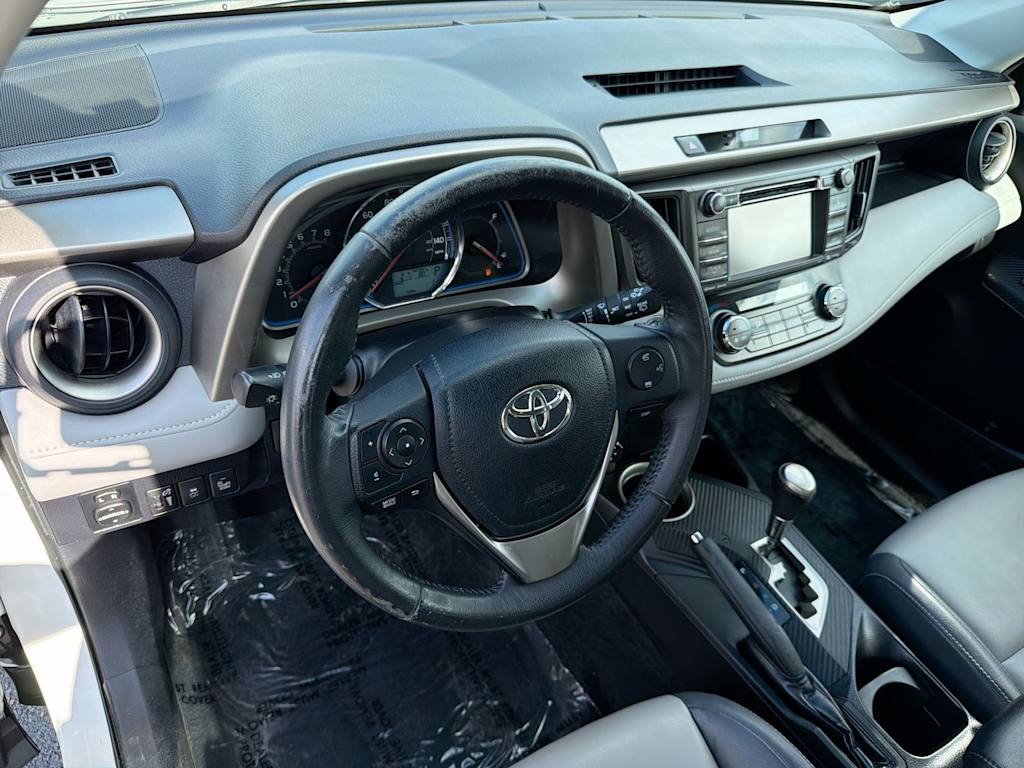 Thumbnail: 2013 Toyota RAV4 - 2
