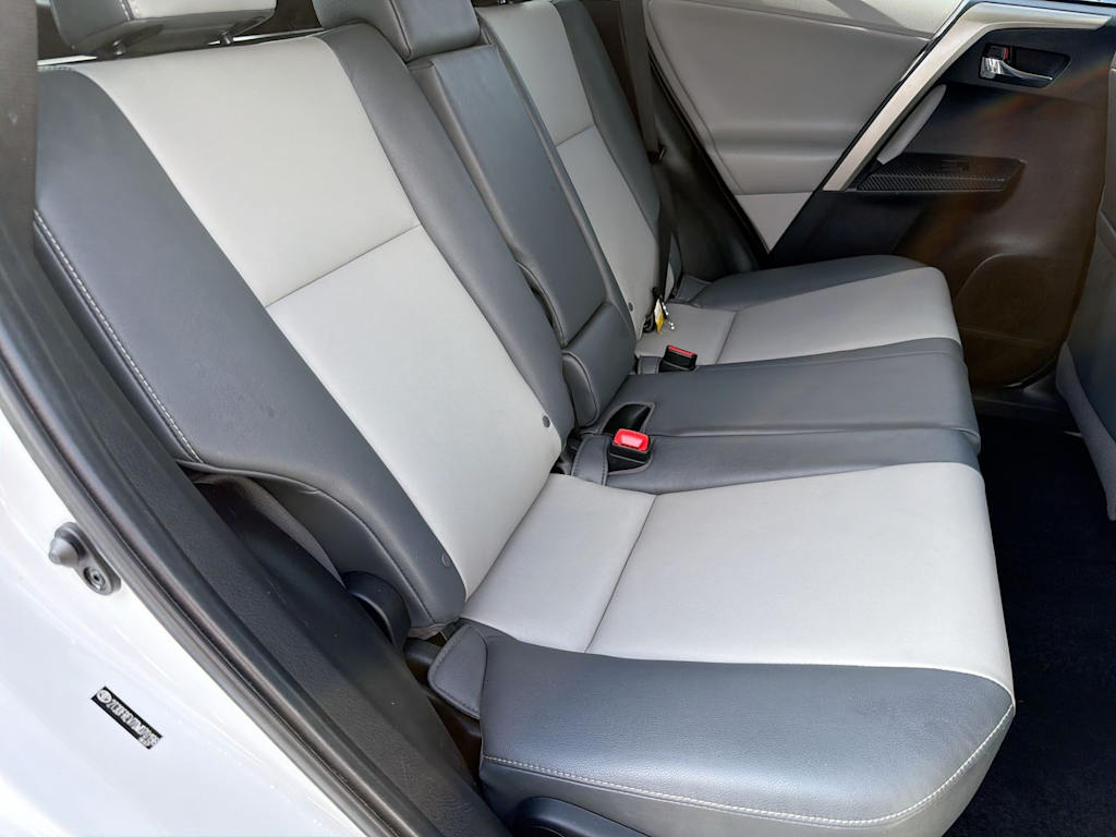 Thumbnail: 2013 Toyota RAV4 - 29