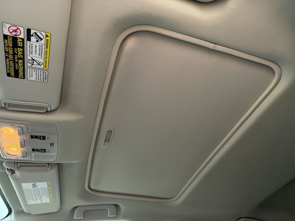 Thumbnail: 2013 Toyota RAV4 - 28
