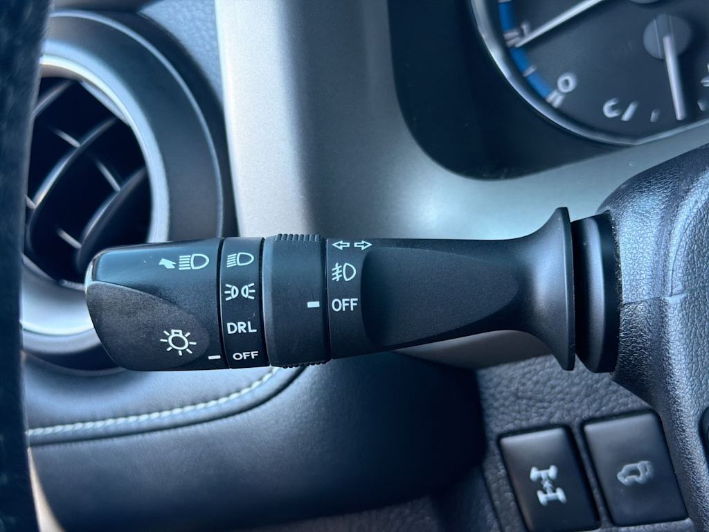 Thumbnail: 2016 Toyota RAV4 - 15