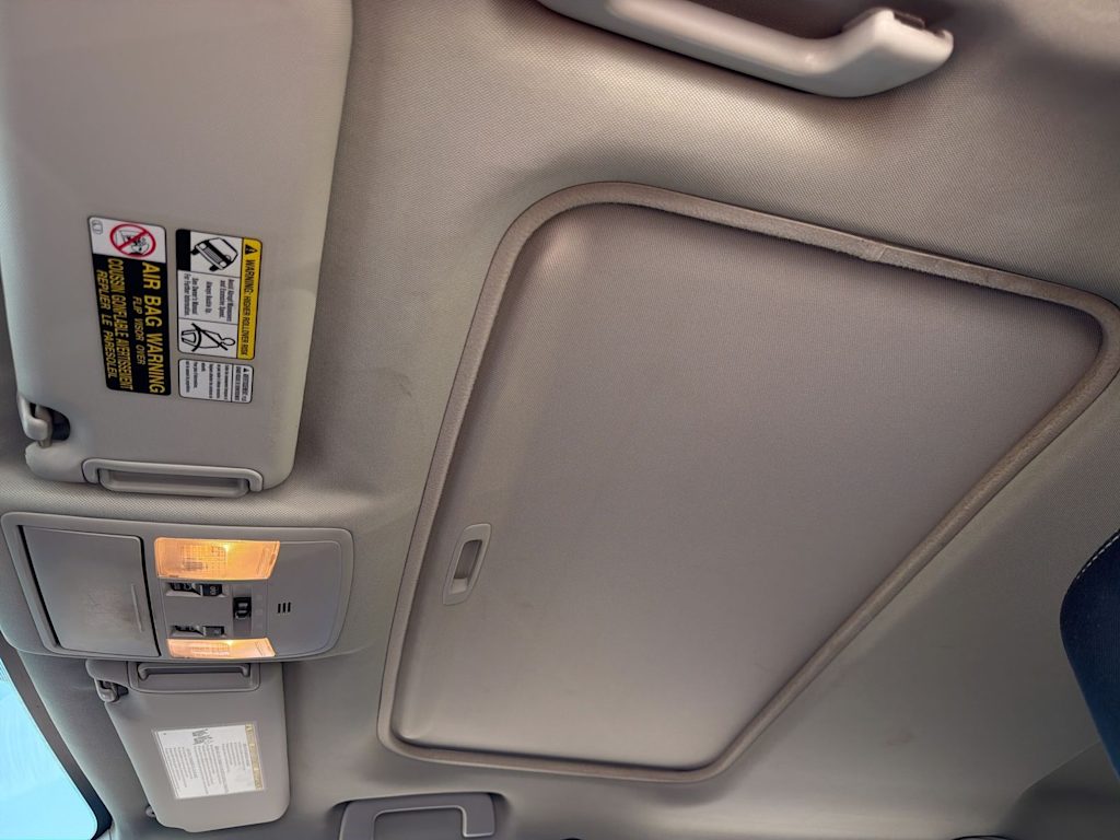 Thumbnail: 2016 Toyota RAV4 - 27