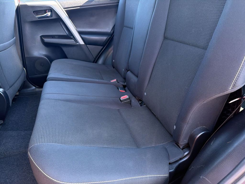 Thumbnail: 2016 Toyota RAV4 - 28