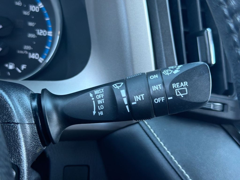 Thumbnail: 2016 Toyota RAV4 - 33