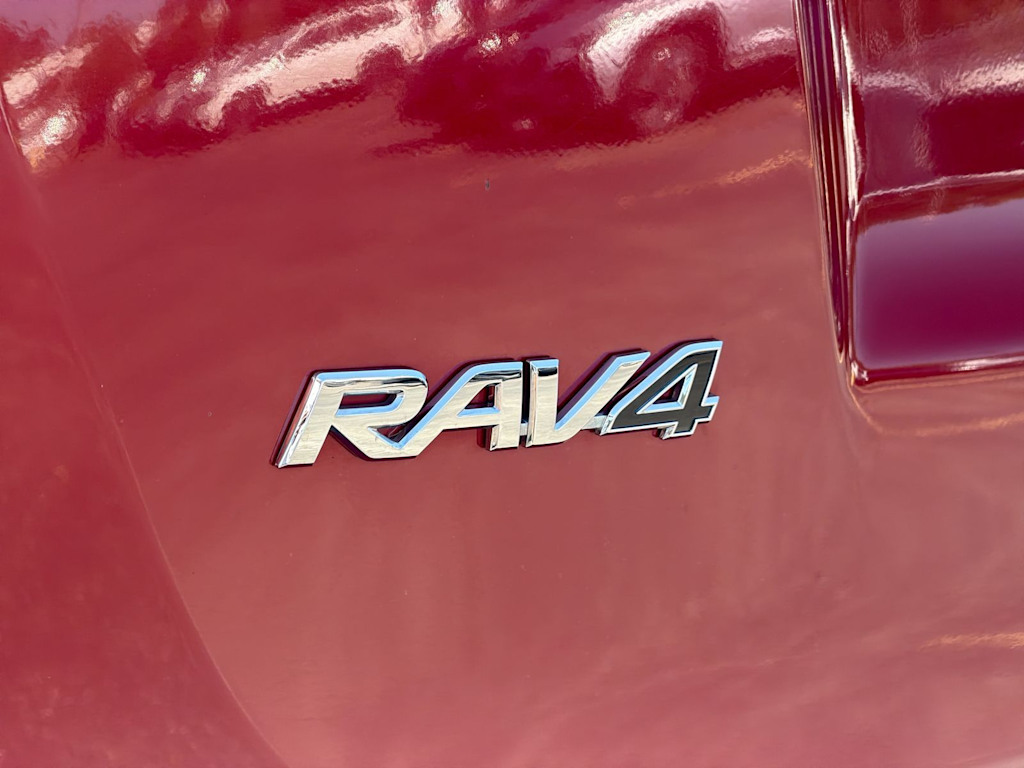 Thumbnail: 2016 Toyota RAV4 - 26