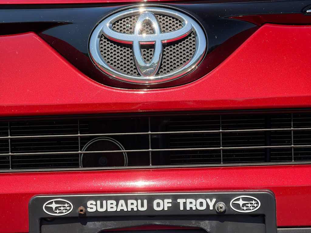 Thumbnail: 2016 Toyota RAV4 - 6