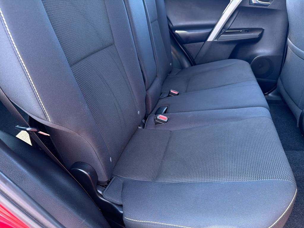 Thumbnail: 2016 Toyota RAV4 - 29