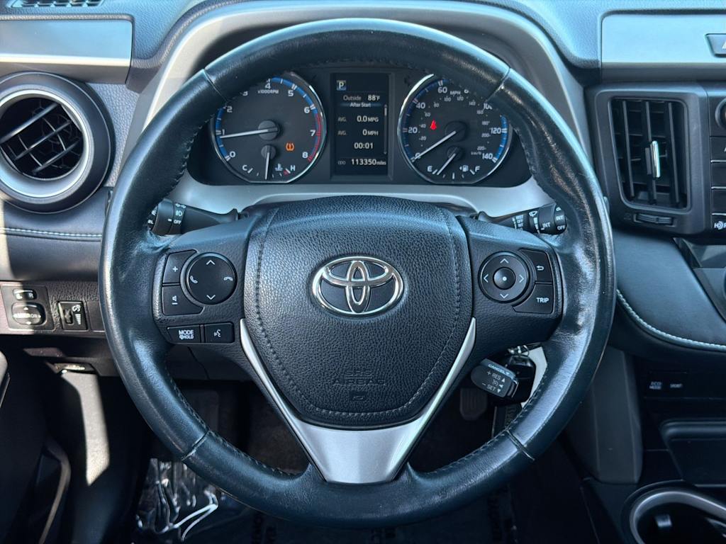 Thumbnail: 2016 Toyota RAV4 - 13