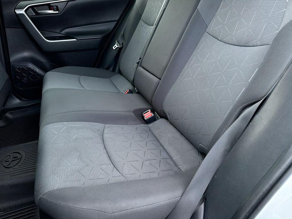Thumbnail: 2020 Toyota RAV4 - 12