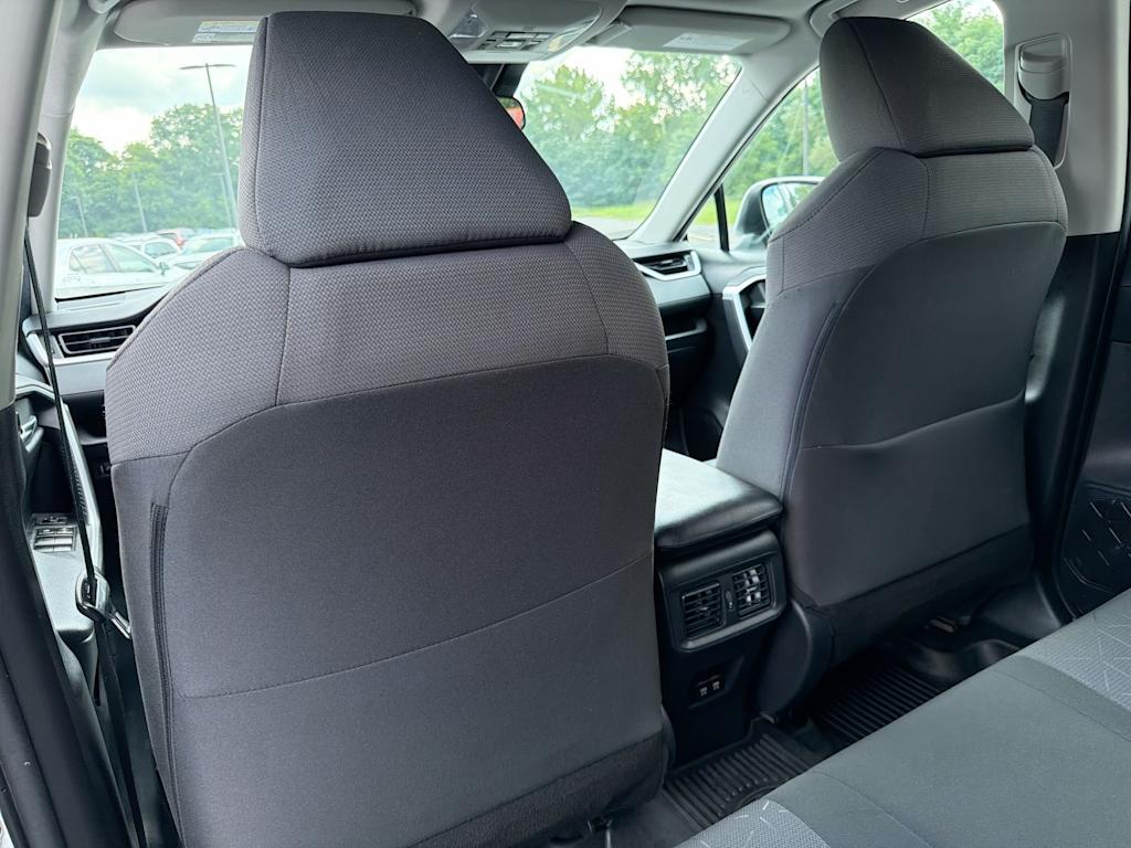 Thumbnail: 2020 Toyota RAV4 - 11