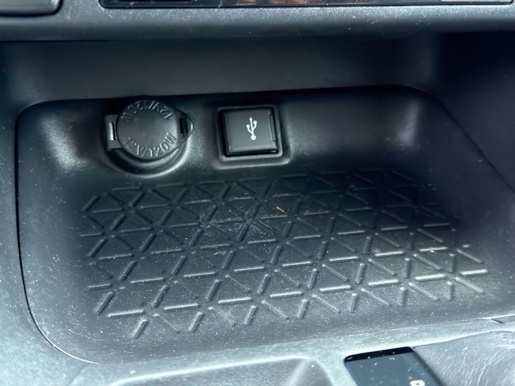 Thumbnail: 2020 Toyota RAV4 - 36