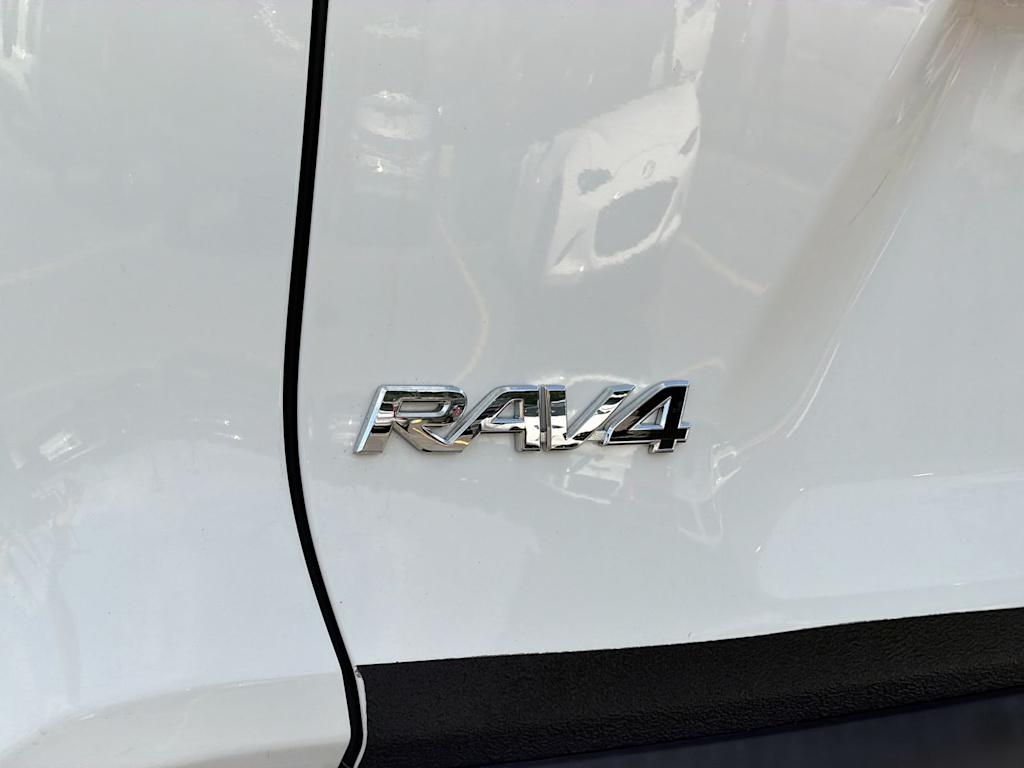 Thumbnail: 2020 Toyota RAV4 - 26