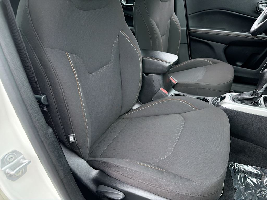 Thumbnail: 2020 Jeep Compass - 28