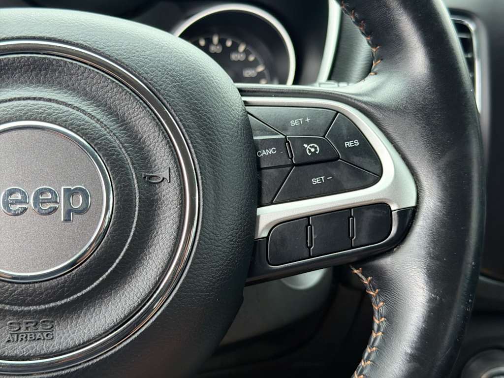 Thumbnail: 2018 Jeep Compass - 31