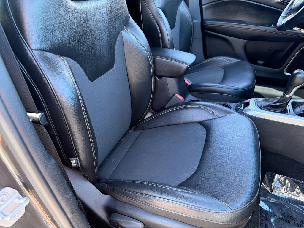 Thumbnail: 2019 Jeep Compass - 11