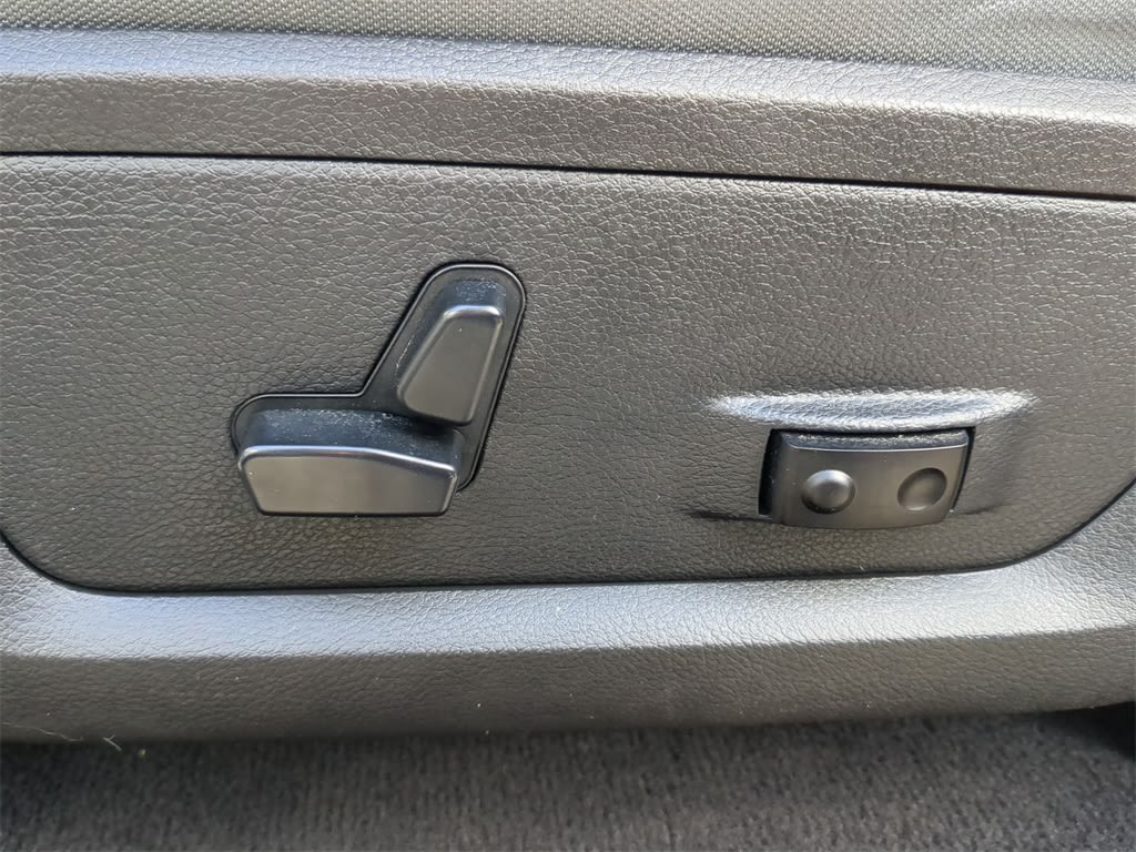 2016 RAM 1500 SLT 27