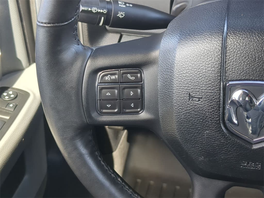 2016 RAM 1500 SLT 28