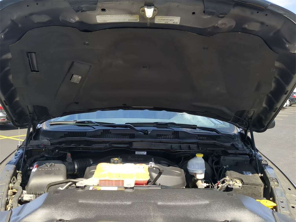 2016 RAM 1500 SLT 7