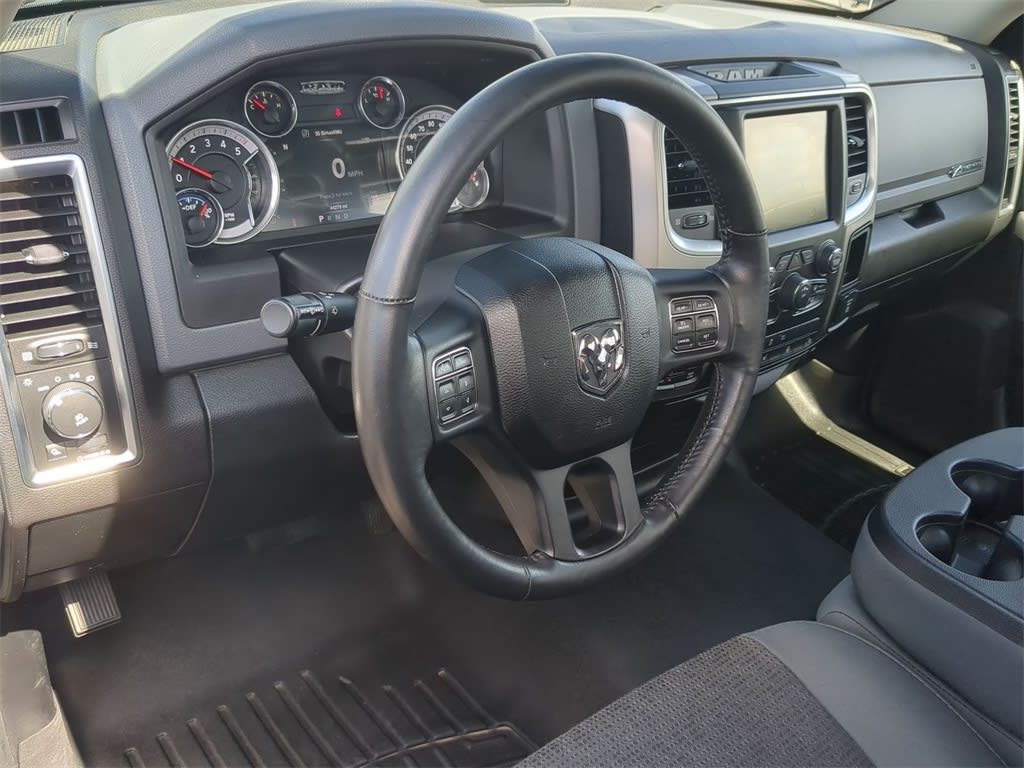 2016 RAM 1500 SLT 2