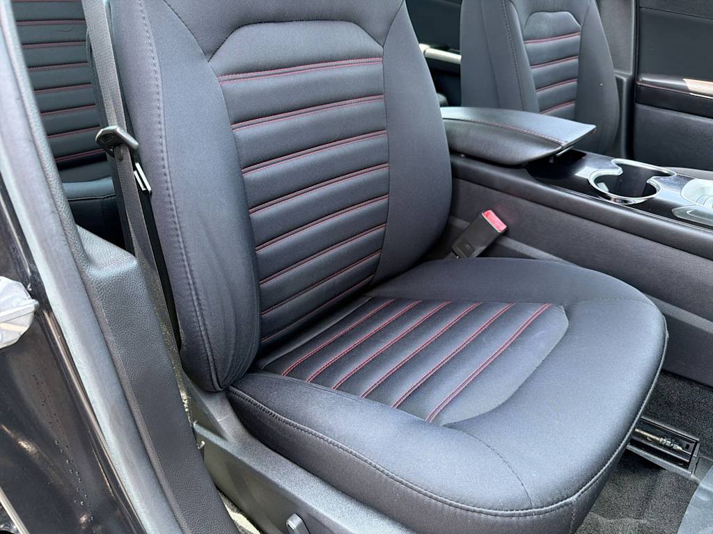 Thumbnail: 2015 Ford Fusion - 12