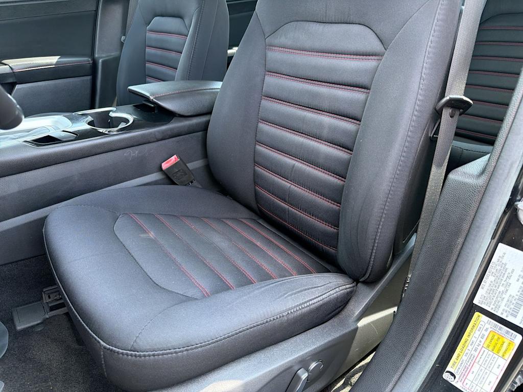 Thumbnail: 2015 Ford Fusion - 11