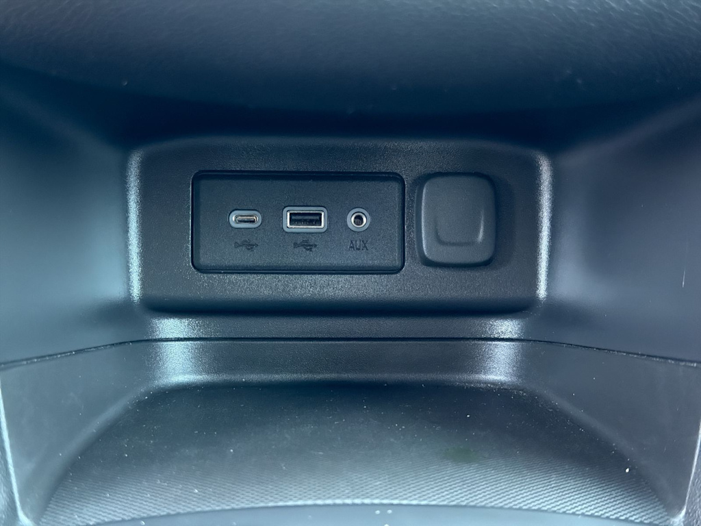Thumbnail: 2020 Chevrolet Equinox - 35