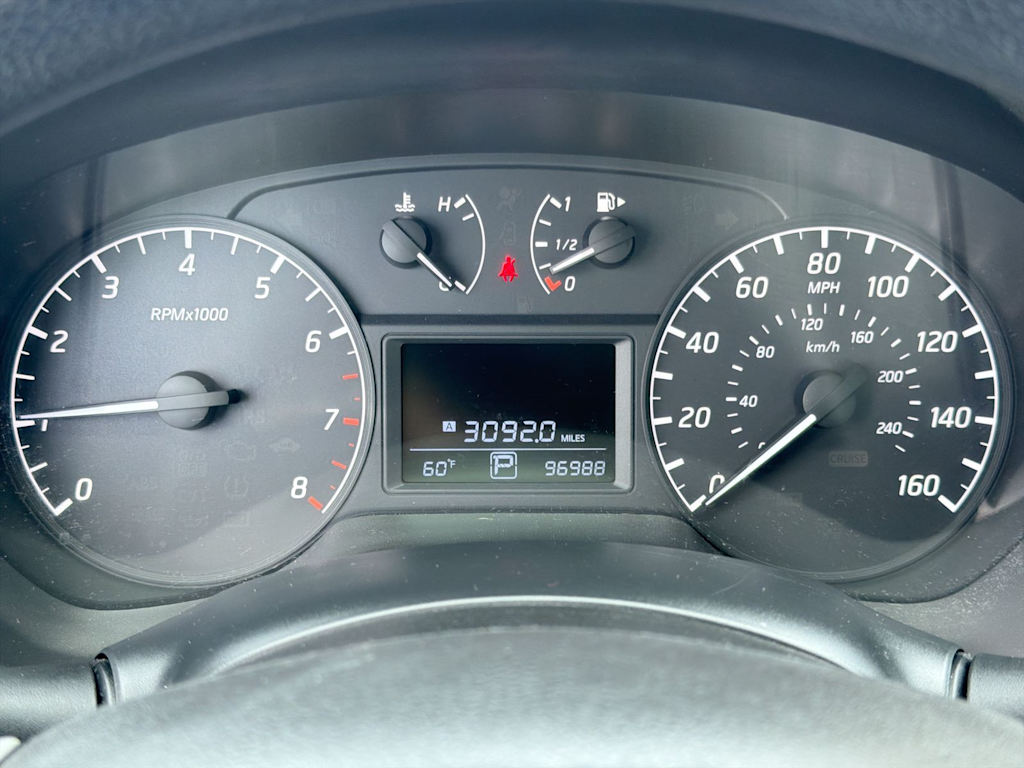 Thumbnail: 2016 Nissan Sentra - 16