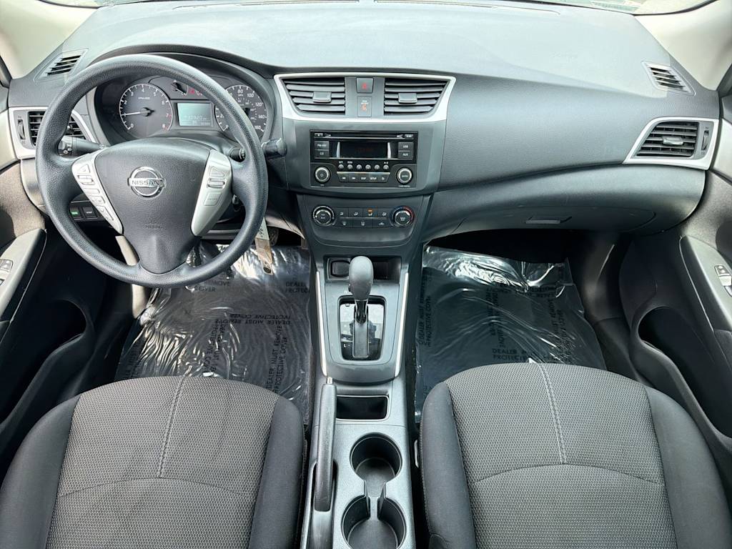 Thumbnail: 2016 Nissan Sentra - 9