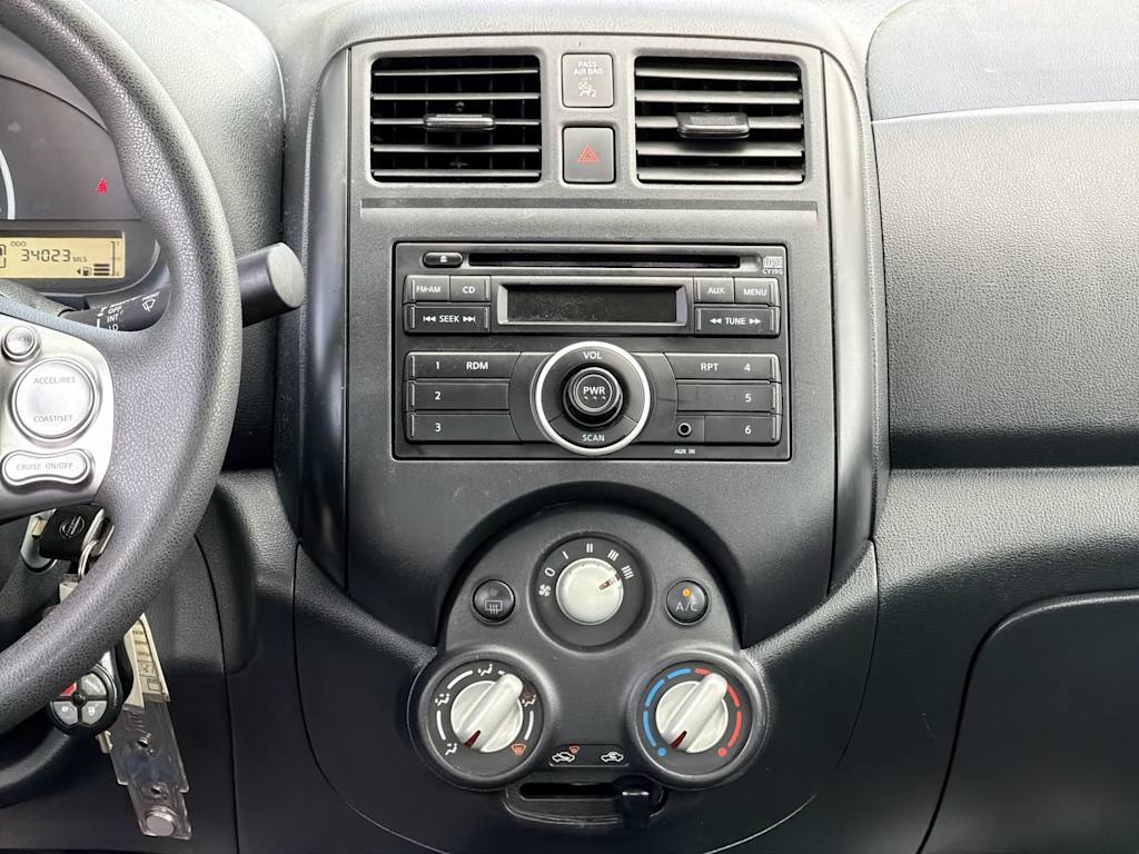 Thumbnail: 2014 Nissan Versa - 13