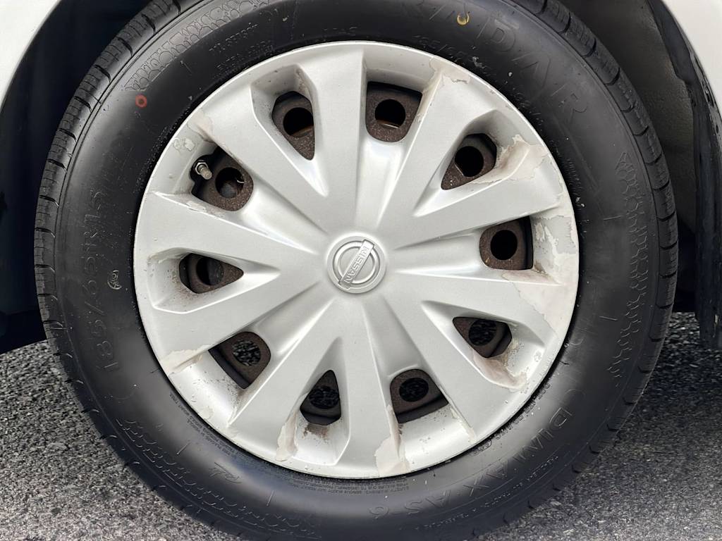 Thumbnail: 2014 Nissan Versa - 6