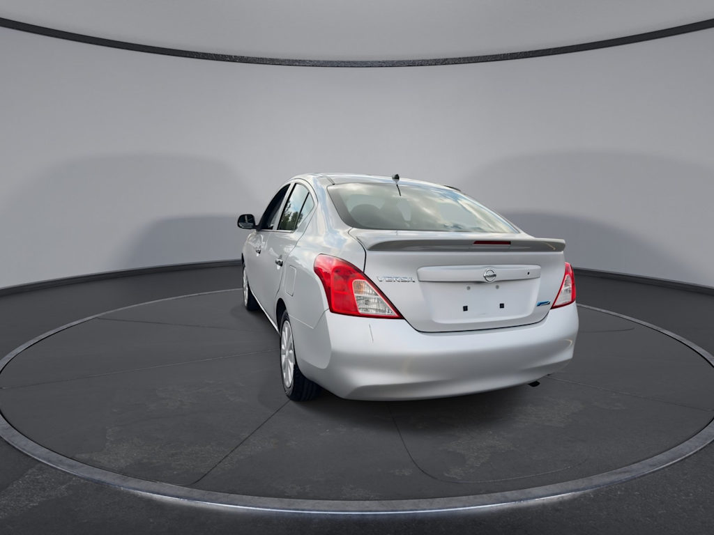 Thumbnail: 2014 Nissan Versa - 17