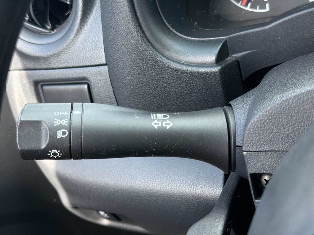Thumbnail: 2014 Nissan Versa - 32