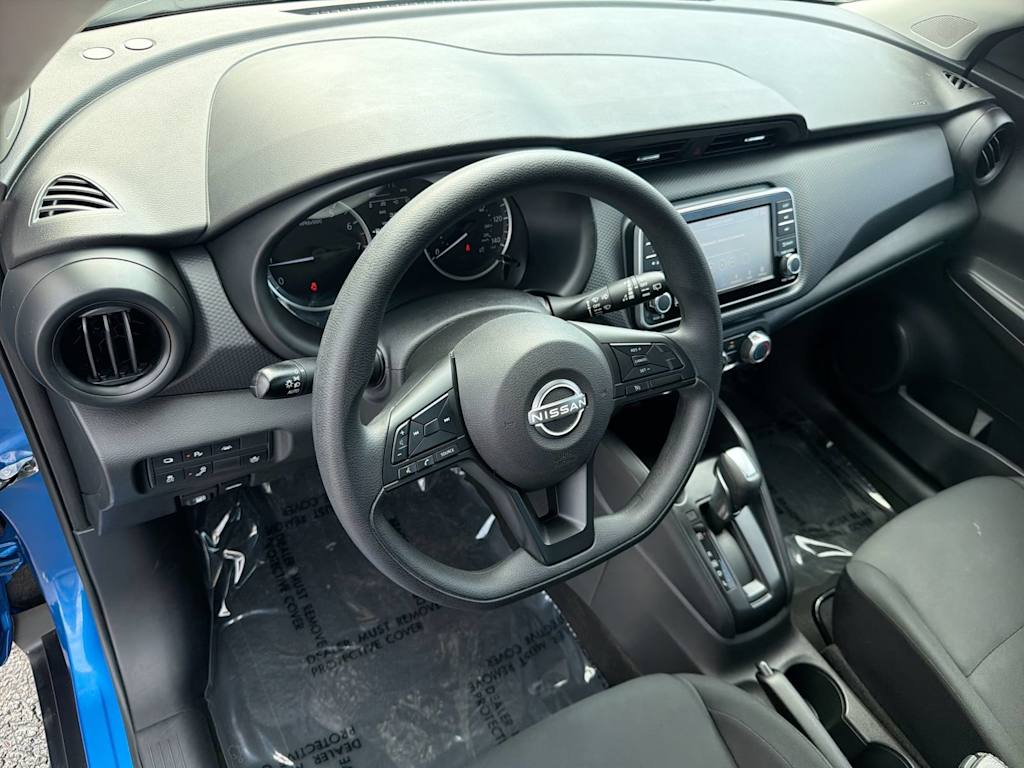 Thumbnail: 2023 Nissan Kicks - 2